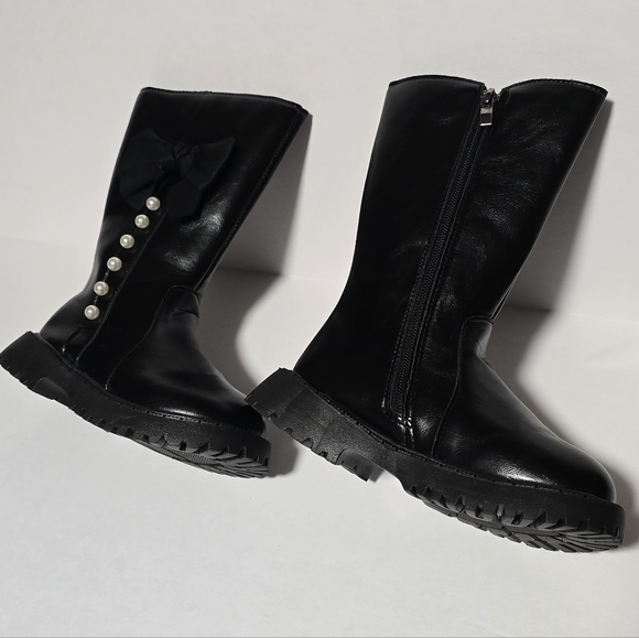 NWOT Girls' Black Boots with Bow and Pearl Detail, Size 32 (US 13) - Picture 8 of 11